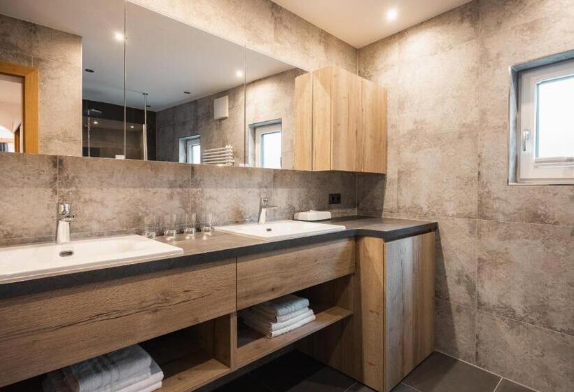 Апартаменты 1 Спальня с Балконом, Jochum Hotel Garni