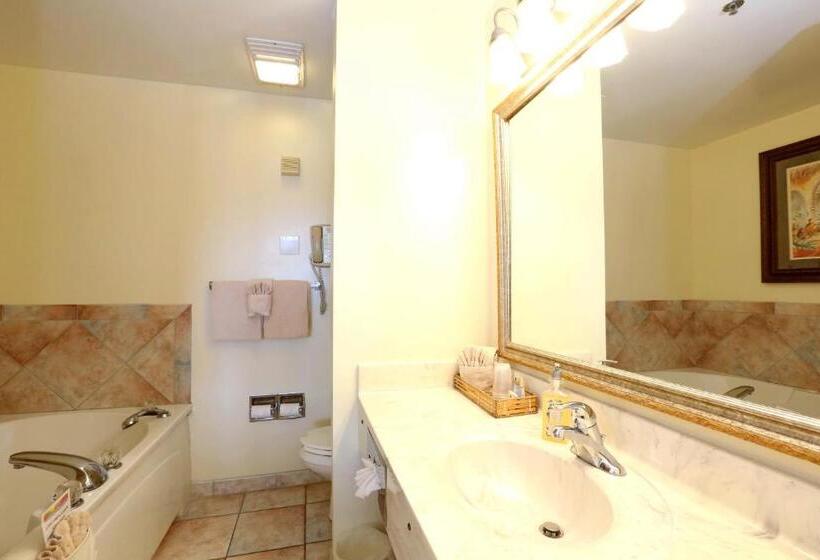 Люкс Кровать Кинг, La Fiesta Ocean Inn & Suites