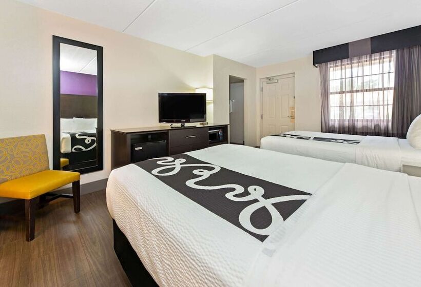 Номер Стандарт 2 Двуспальные Кровати, La Quinta Inn By Wyndham Miami Airport North