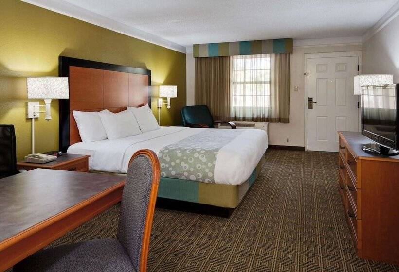اتاق لوکس, La Quinta Inn By Wyndham Orlando Airport West