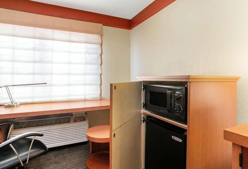 Номер Deluxe, La Quinta By Wyndham Raleigh Cary