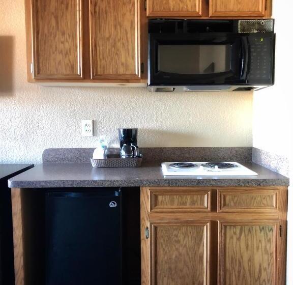 豪华房间, Lone Star Inn & Suites