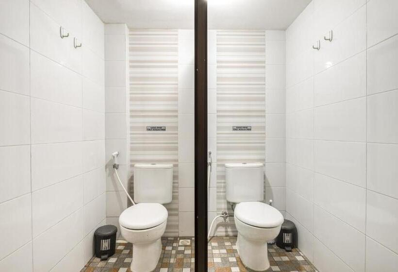 اتاق استاندارد یک تخته با سرویس بهداشتی مشترک, Koolkost Syariah Near Kaza Mall Surabaya
