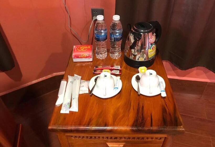 带2个双人床的标准工作室, Gibbon Lodge