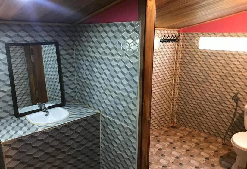 带2个双人床的标准工作室, Gibbon Lodge