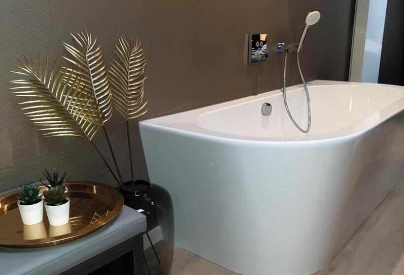 Люкс Повышенной Комфортности, Guesthouse Centrum Hengelo