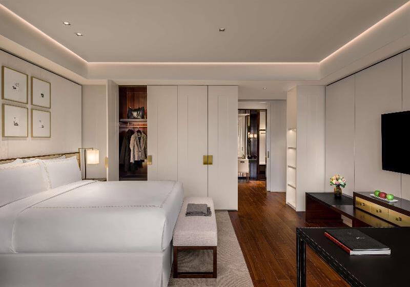 キングサイズベッドのデラックスルーム, Fairmont Wuhan