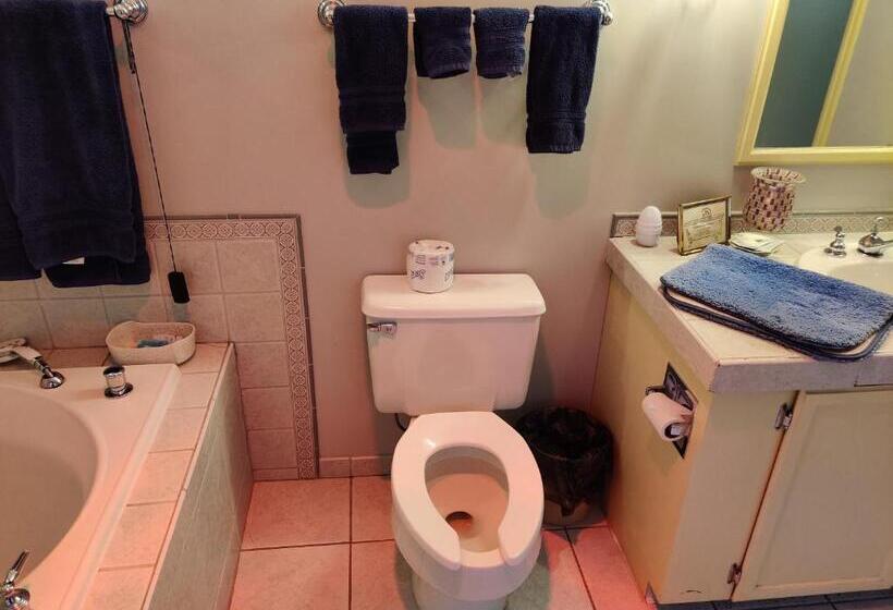 Люкс с гидромассажем, Montague Inn Bed & Breakfast