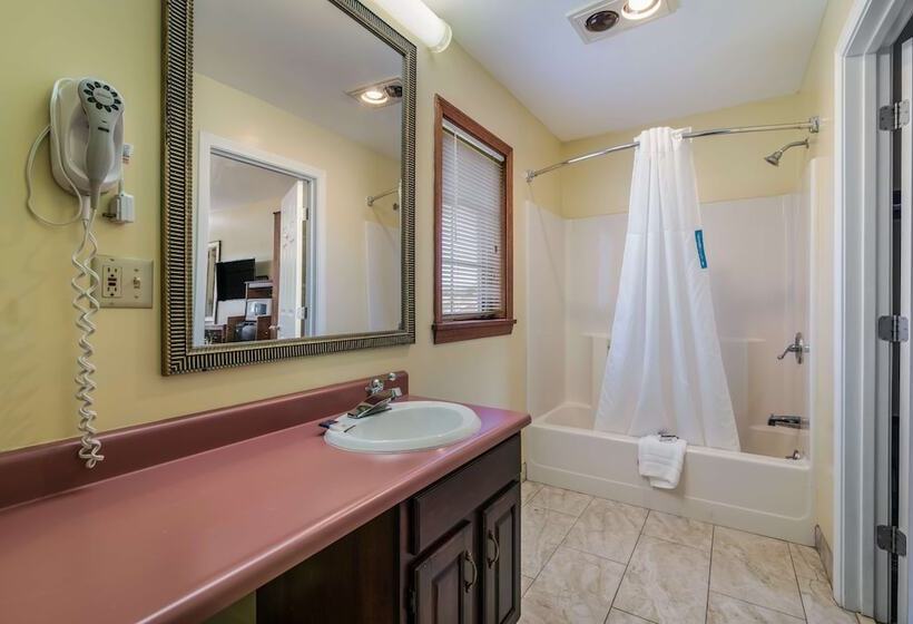 Номер Стандарт 2 Двуспальные Кровати, Americas Best Value Inn Scarborough Portland