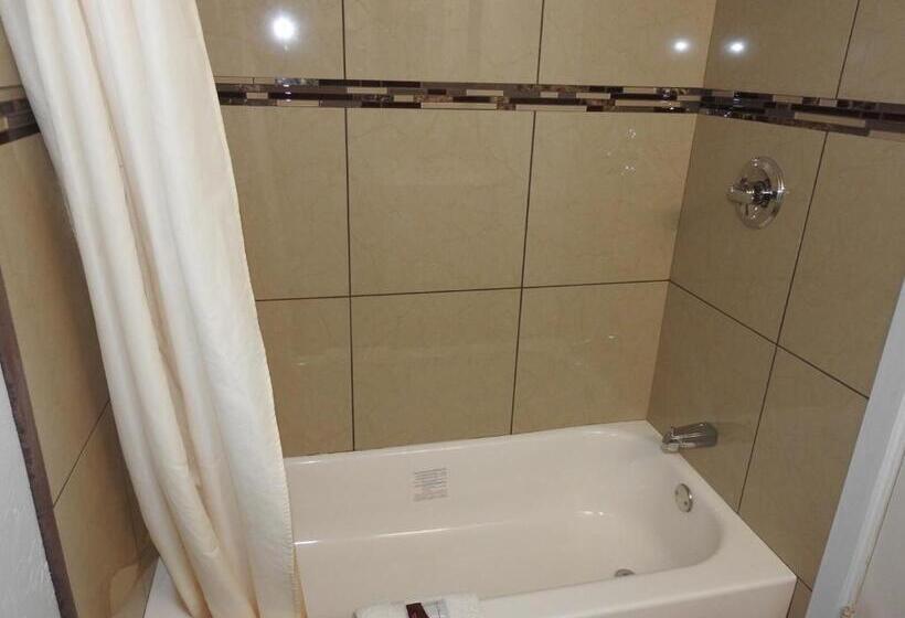 Стандартный Номер Кровать Кинг, Mayo Inn