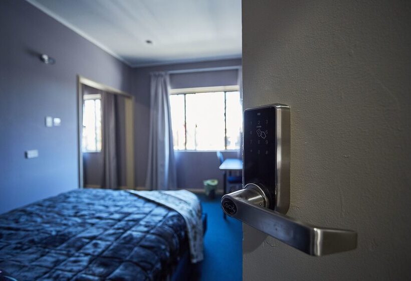 اتاق لوکس چهار تخته, Imotel Cooma