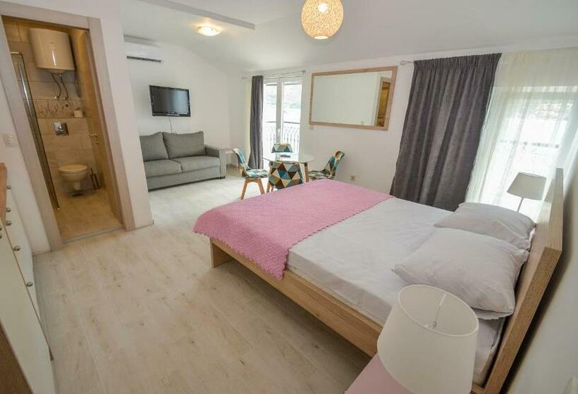 اتاق لوکس با چشم‌انداز دریا, Guesthouse Grotta Di Nicola