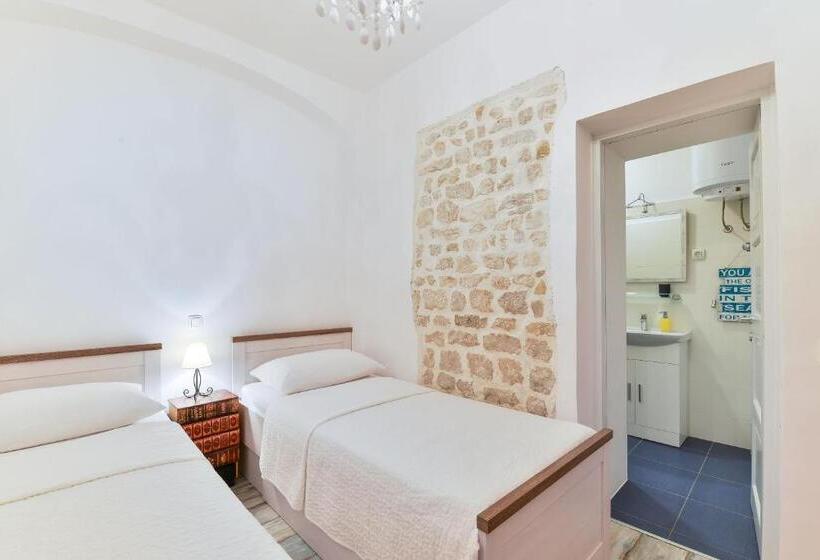 اتاق استاندارد, Lanterna Rooms & Apartment
