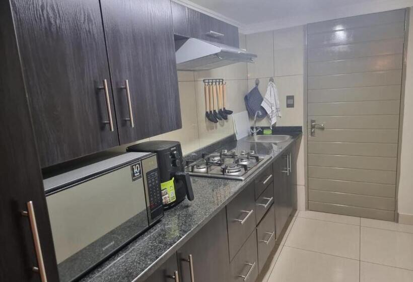 침실 1개 디럭스 아파트, Weston Guest House Krugersdorp