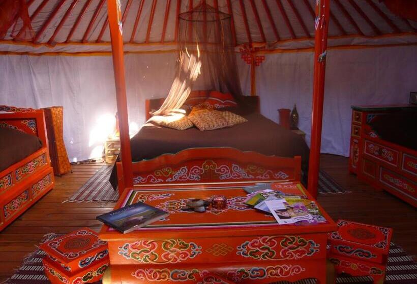 Семейный Номер, Au Soleil Mongol