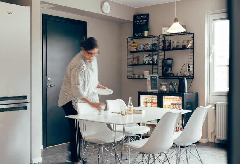 Номер Стандарт Совместная Ванная, Briq Hotell