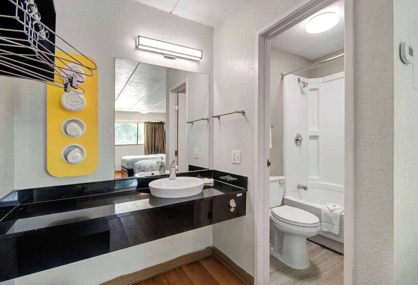 带2个双人床的标准工作室, Motel 6 York, Pa