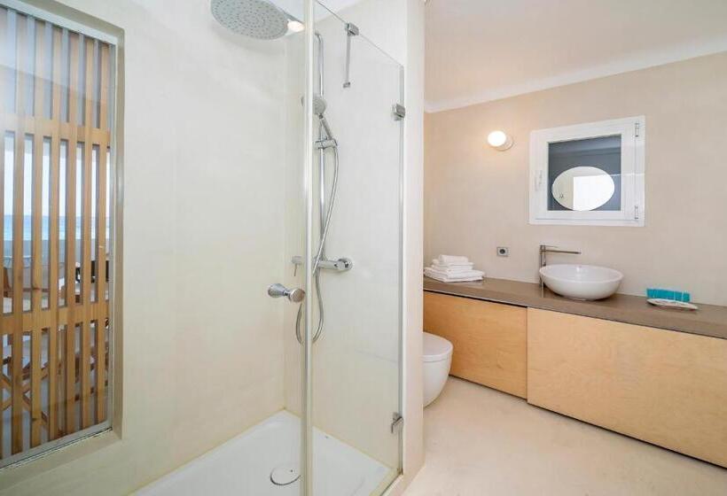 带有一个卧室和海景的高级公寓, Apartamentos Roca Plana