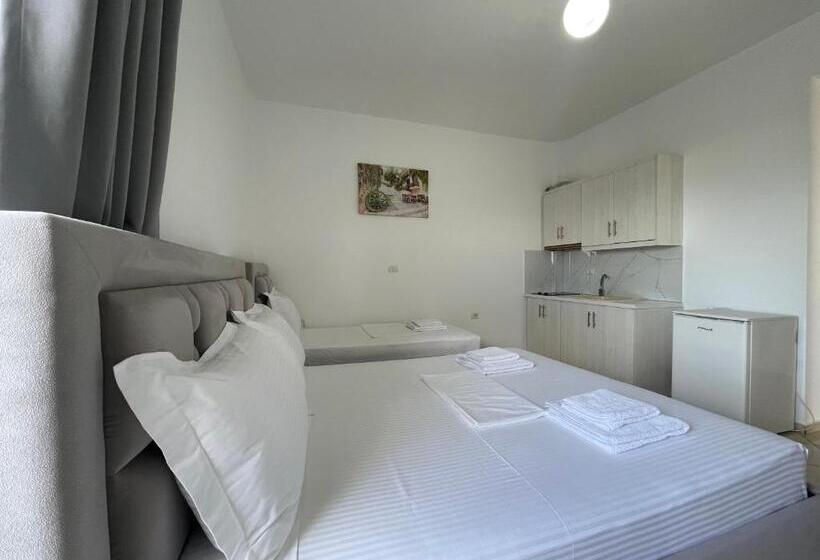 Triple Room Sea View, Joni Apartments