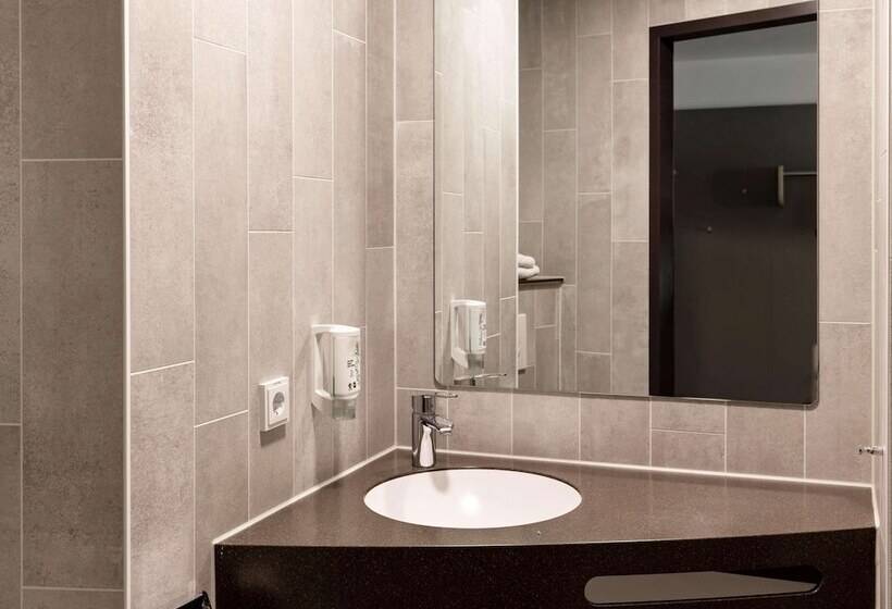 Номер Стандарт Трехместный, B&b Hotel Marburg