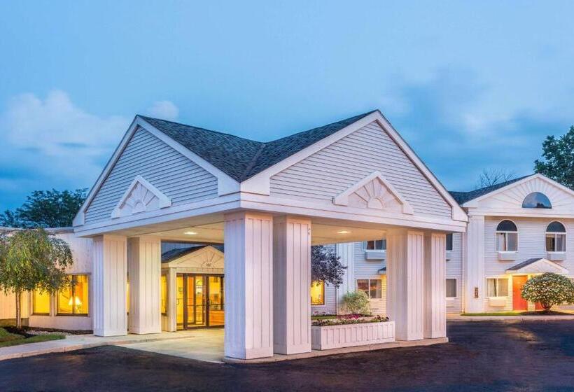 Номер бизнес-класса, Days Inn By Wyndham Tiffin