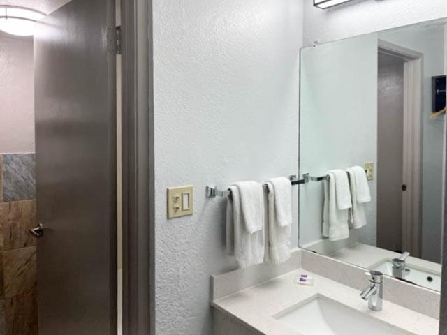 Стандартный Номер Кровать Кинг, Motel 6 Pecos Tx