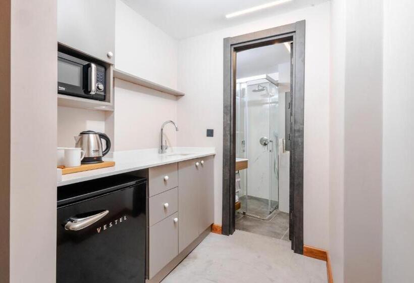 Семейный Номер Боковой Вид на Море, Ertan Otel