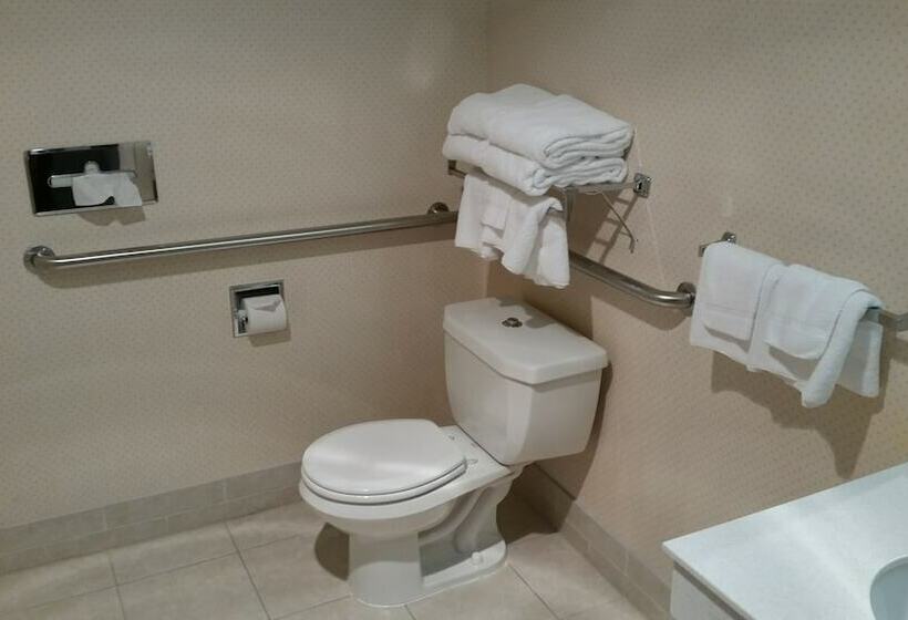 スイート, Quality Inn Grand Suites Bellingham