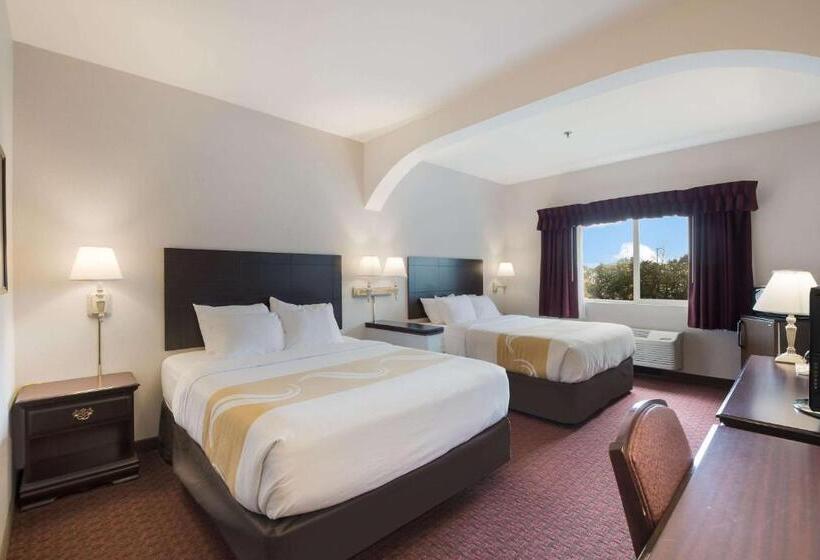 スイート, Quality Inn Grand Suites Bellingham