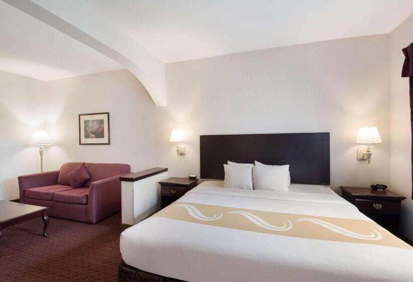 キングサイズベッドのスイートルーム, Quality Inn Grand Suites Bellingham