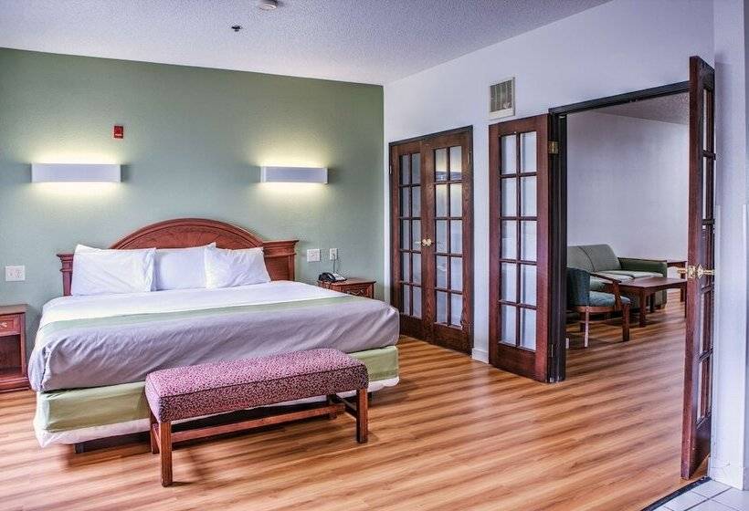 デラックススイート, Motel 6 Dallas, Tx  Northwest