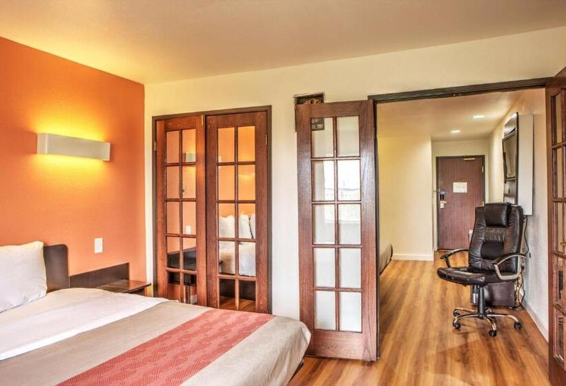 キングサイズベッドのスイートルーム, Motel 6 Dallas, Tx  Northwest