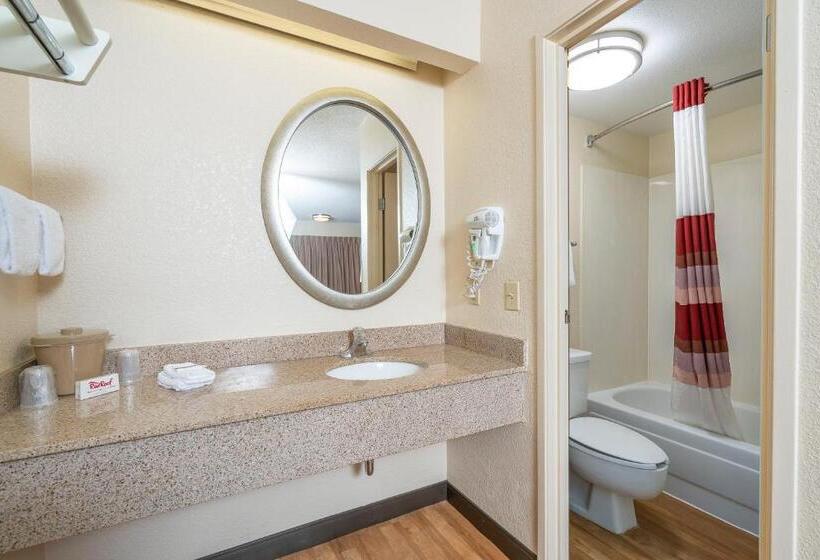 اتاق سوپریور با تخت بزرگ, Red Roof Inn Louisville Fair And Expo
