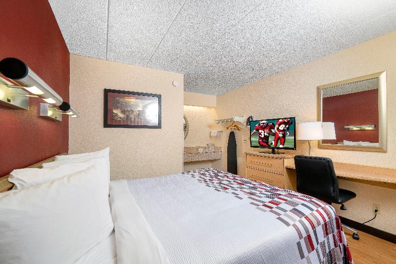 اتاق استاندارد با تخت بزرگ, Red Roof Inn Louisville Fair And Expo