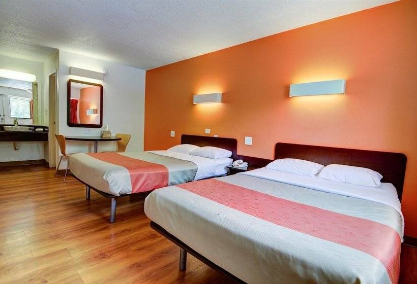 Номер Стандарт 2 Двуспальные Кровати, Motel 6 Kansas City, Mo