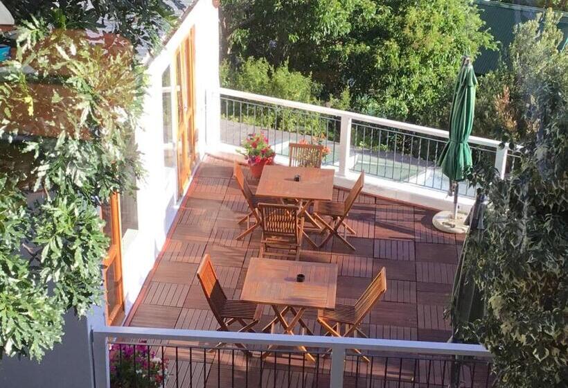 Номер Стандарт Вид на Море с Балконом, Oceangolf Guest House