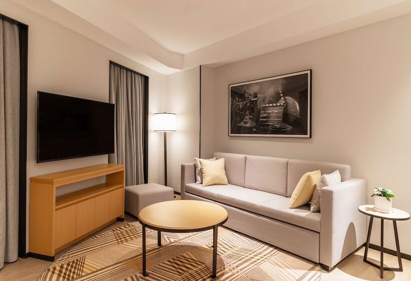 Люкс, Hyatt Place Changchun Jingyue