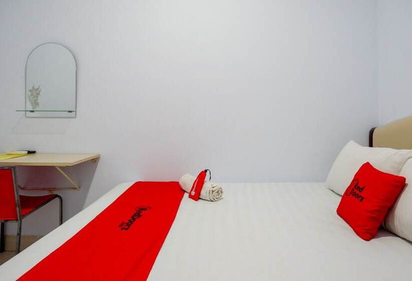 디럭스 룸, Reddoorz @ Hotel Bravo Pantai Kamali Bau Bau