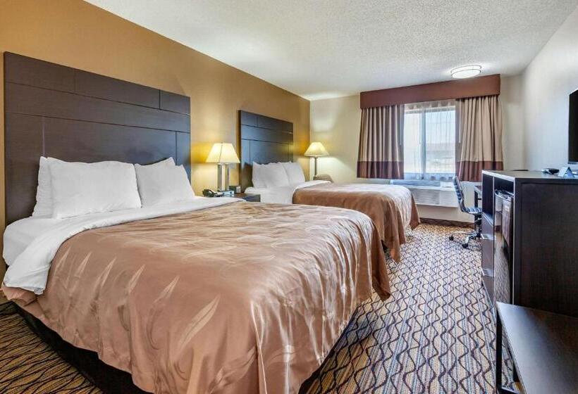 Номер Стандарт 2 Двуспальные Кровати, Quality Inn New London