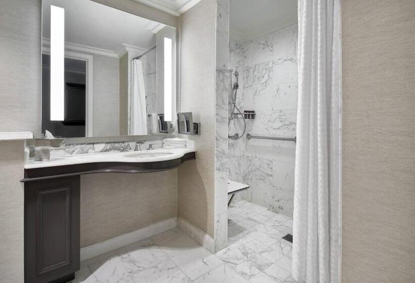 스탠다드 룸 킹사이즈 침대, The Ritzcarlton, Tysons Corner