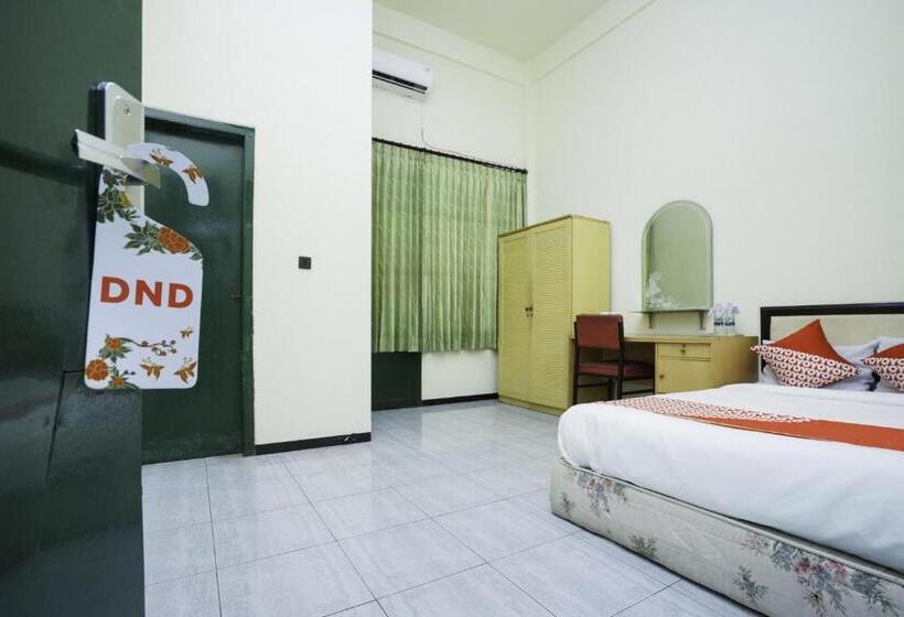 Номер Deluxe, Oyo 2004 Penginapan Bidara Syariah