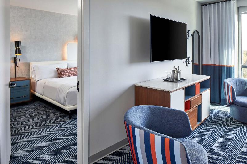 Suíte Cama King, Le Méridien St. Louis Clayton
