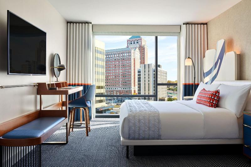 Suíte Cama King, Le Méridien St. Louis Clayton