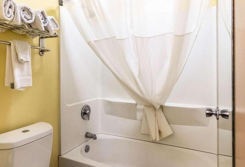 Номер Стандарт, Quality Inn