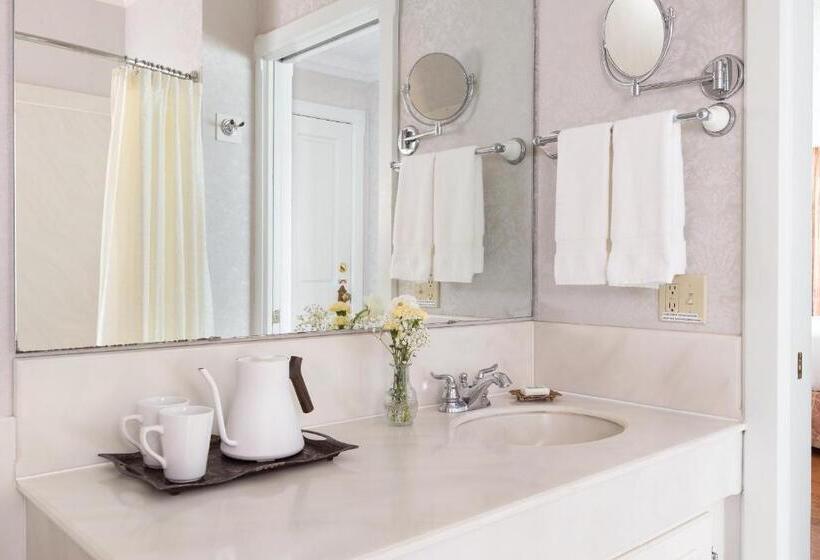 스탠다드 룸 킹사이즈 침대, Seven Gables Inn On Monterey Bay, A Kirkwood Collection