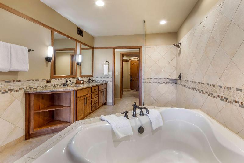Люкс 2 Спальни, Hilton Vacation Club Sedona Summit