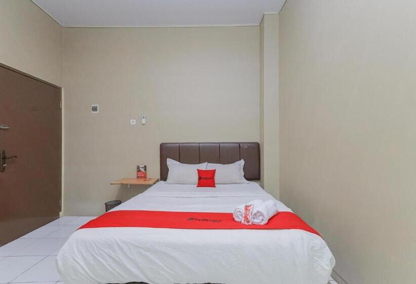 اتاق لوکس, Reddoorz Near Bg Junction Surabaya