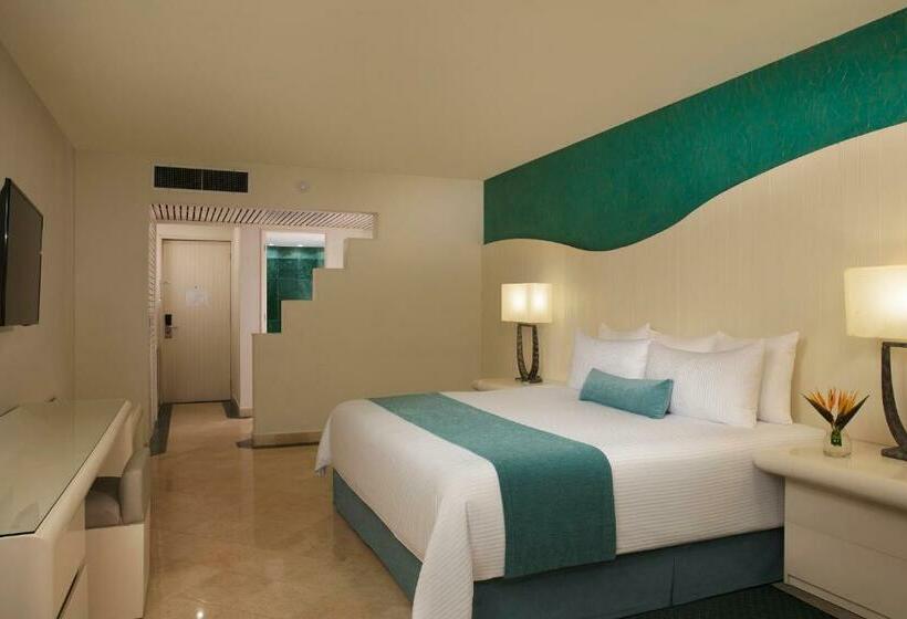 חדר דחוקס עם מיטת קינג, Now Emerald Cancun  All Inclusive