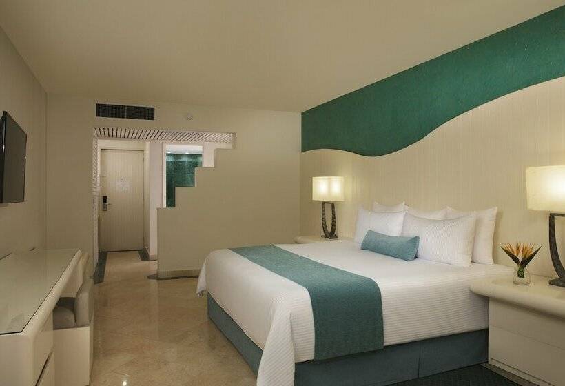חדר דחוקס עם מיטת קינג, Now Emerald Cancun  All Inclusive