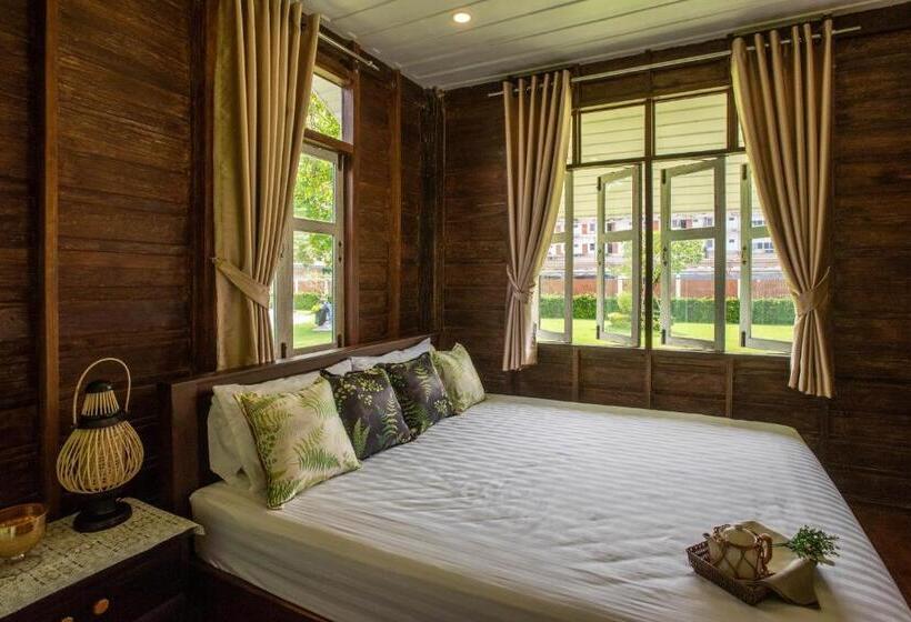 Люкс Deluxe Кровать Кинг, Baan Suan Krung Kao